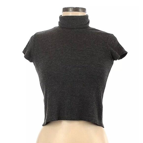 John Galt Black Short Sleeve Fitted Ribbed Knit Cropped Turtle Neck Sweater OS - Picture 1 of 8